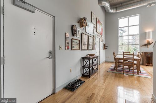 900 Bonifant St, Silver Spring MD  20910-6511 exterior