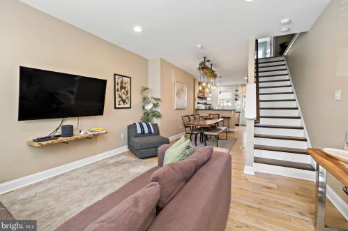 912 American St, Philadelphia PA 19140-5726 exterior