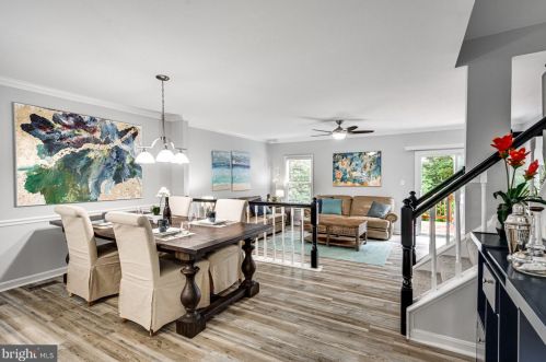 5319 Buxton Ct, Alexandria, VA 22315-4760