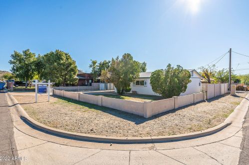 1221 Cinnabar Ave, Phoenix AZ 85020-1816 exterior