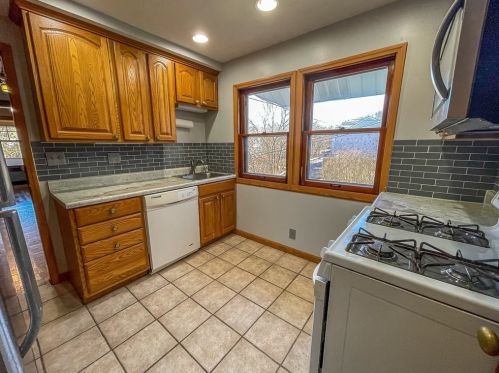 6 Bismark St, Pittsburgh PA  15209-2102 exterior