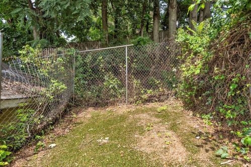 323 Elizabeth Ave, Pittsburgh PA 15202-2722 exterior