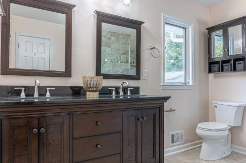 3505 Dunwoody Clb Dr, Atlanta GA 30350-5202 exterior