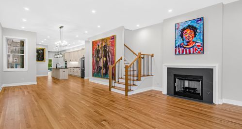 3358 Calumet Ave, Chicago IL 60616-1407 exterior