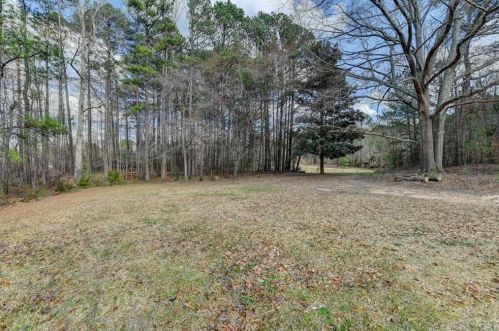 4596 Lenora Church Rd, Lithonia GA 30039-5626 exterior