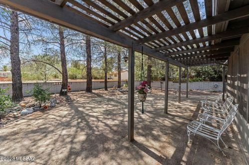 1066 Abrego Dr, Green Valley AZ 85614-3640 exterior