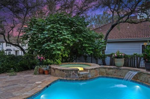 205 Champion Dr, Austin TX 78734-5103 exterior