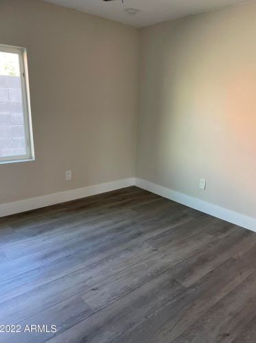 8816 1st St, Phoenix AZ  85020-2802 exterior