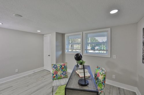 1021 Columbus Dr, Tampa FL 33605-3334 exterior