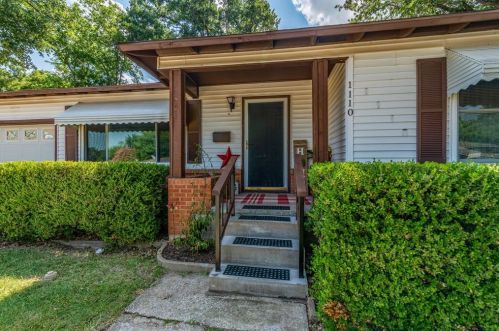 1110 Oak Ridge Dr, Denison, TX 75020-1170