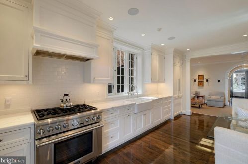 1812 24th St, Washington DC 20020-3422 exterior