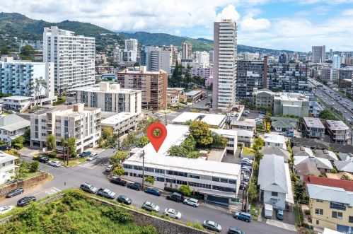 1423 Emerson St, Honolulu HI  96813-2128 exterior