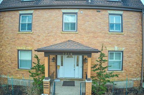 1216 Macon Ave, Pittsburgh PA 15218-1278 exterior