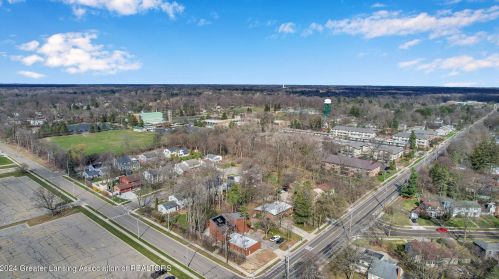 615 Burcham Dr, East Lansing MI 48823-2746 exterior