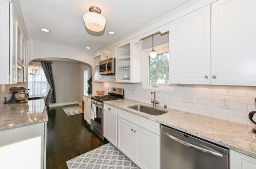 4634 Idlewild Ave, Milwaukee WI 53211-1039 exterior