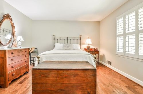 4748 Dunwoody Sta Dr, Atlanta GA 30338-4704 exterior