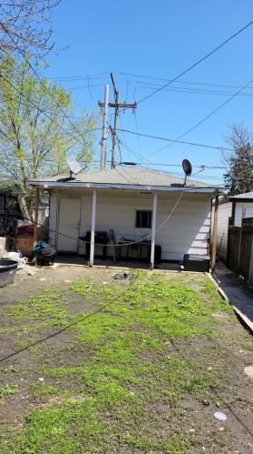 4713 Damen Ave, Chicago IL 60625-1511 exterior