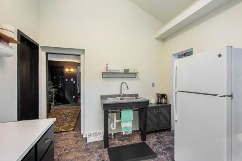 1334 Buffalo Ave, Grand Rapids MI 49505-5072 exterior