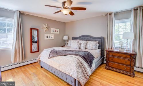 200 Applegate Dr, Trenton NJ 08690-1303 exterior