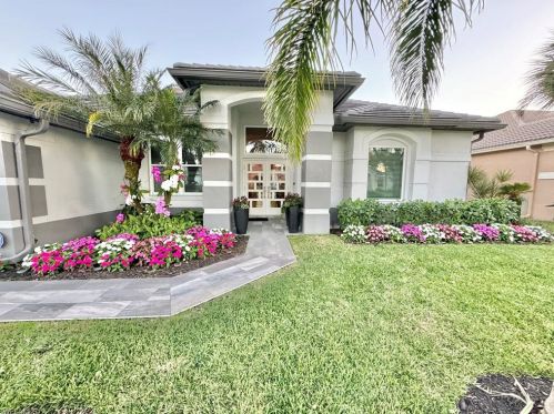 6382 Old Mahogany Ct, Naples, FL 34109-7818