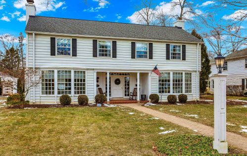 6841 Barnett Ln, Milwaukee WI  53217-3602 exterior