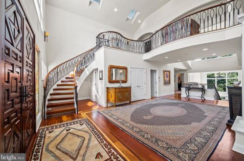 184 Dam View Rd, Media, PA 19063-1832