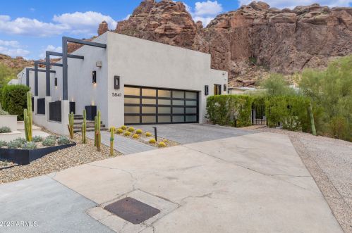 5841 Echo Canyon Cir, Phoenix AZ 85018-1243 exterior