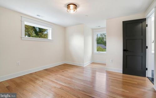 102 Ritchie Ave, Silver Spring MD  20910-5112 exterior