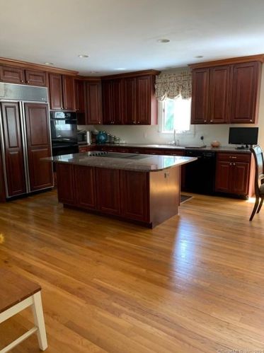 154 Mather St, Wilton CT 06897-5011 exterior