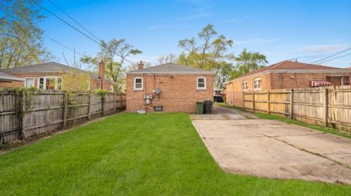 423 Jefferson St, Dolton IL 60419-1126 exterior