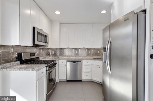 1611 Noyes Dr, Silver Spring MD 20910-2224 exterior