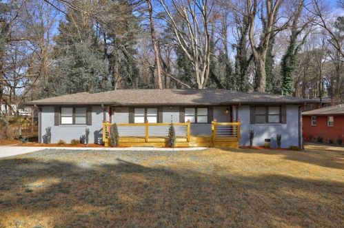 879 Jefferson Ave, Atlanta, GA 30344-6747