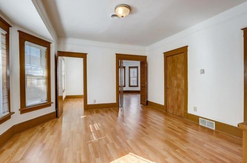 2438 7 St, Milwaukee WI 53215-3226 exterior