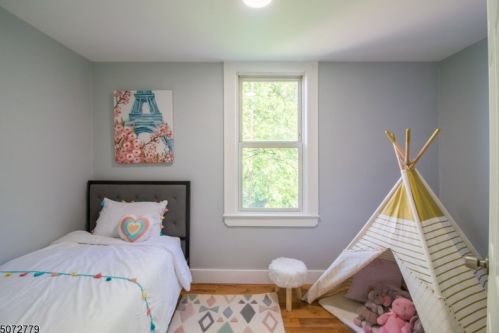 30 Highland Ter, Irvington NJ  07111-3721 exterior