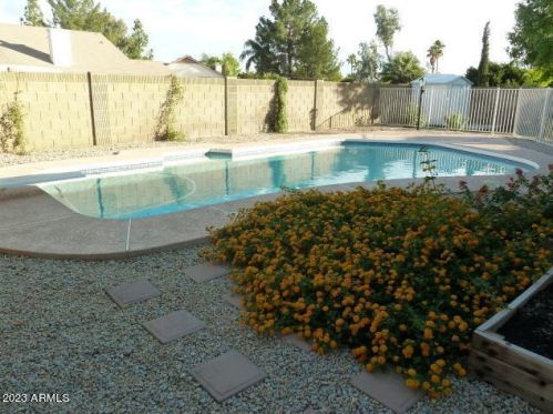 15215 42nd Pl, Phoenix AZ  85032-8117 exterior