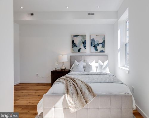 628 19 St, Philadelphia PA 19121-4120 exterior