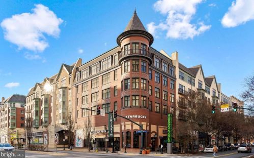 4 Monroe St, Rockville MD 20850-2519 exterior