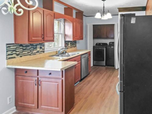 6514 Rockland Rd, Lithonia GA 30038-3438 exterior