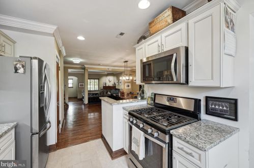 5224 1st St, Washington, DC 20011-6637