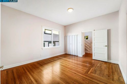 2584 Martin Luther King Jr Way, Berkeley CA 94704-2618 exterior