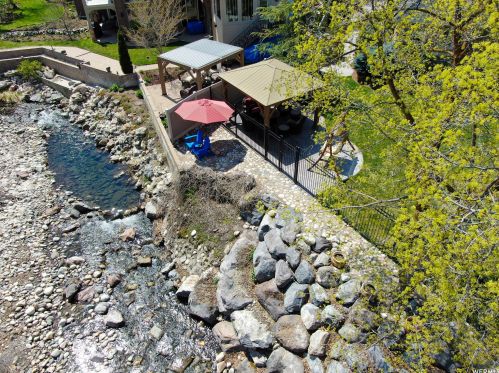 2161 Lorita Way, Sandy UT 84093-6514 exterior