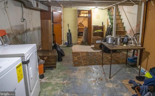 2734 18 St, Philadelphia PA 19145-4702 exterior