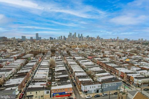 2229 Cantrell St, Philadelphia PA 19148-3320 exterior