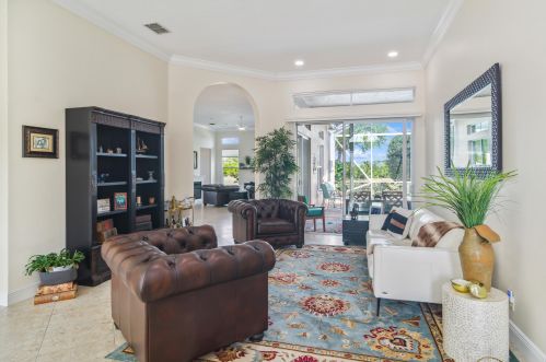 11720 Apple Blossom Trl, Fort Pierce FL  34987-2475 exterior