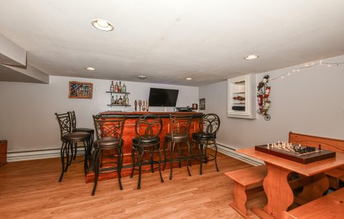 3379 Burrell St, Milwaukee WI 53207-2754 exterior