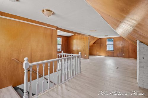 987 Allen Ave, Meskegon MI 49442-3264 exterior