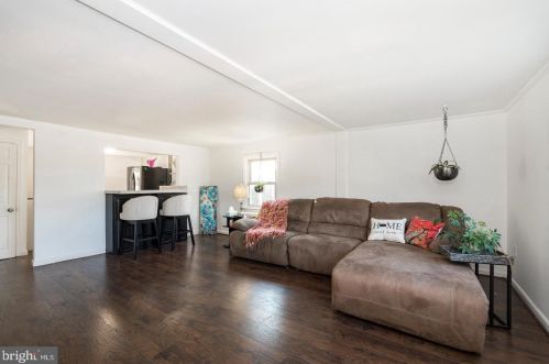 1557 Kauffman Rd, Pottstown PA 19464-2399 exterior