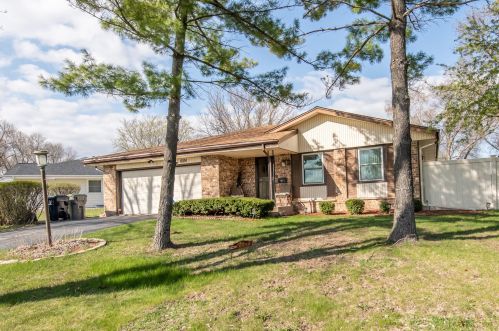 6936 89th St, Milwaukee WI  53224-4702 exterior