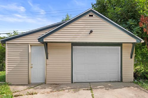 4912 78, Milwaukee WI 53223-5625 exterior