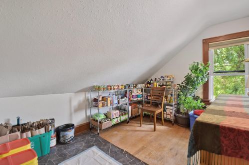 976 58, Milwaukee WI 53214-3367 exterior